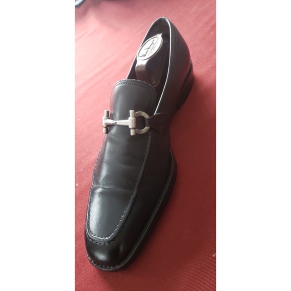 Salvatore Ferragamo Men’s Leather Loafers - Picture 2 of 10